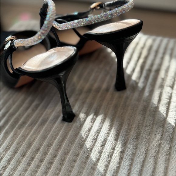 Women slingback kitten heel with rhinestone buckle. Size 7.5 - Picture 10 of 10
